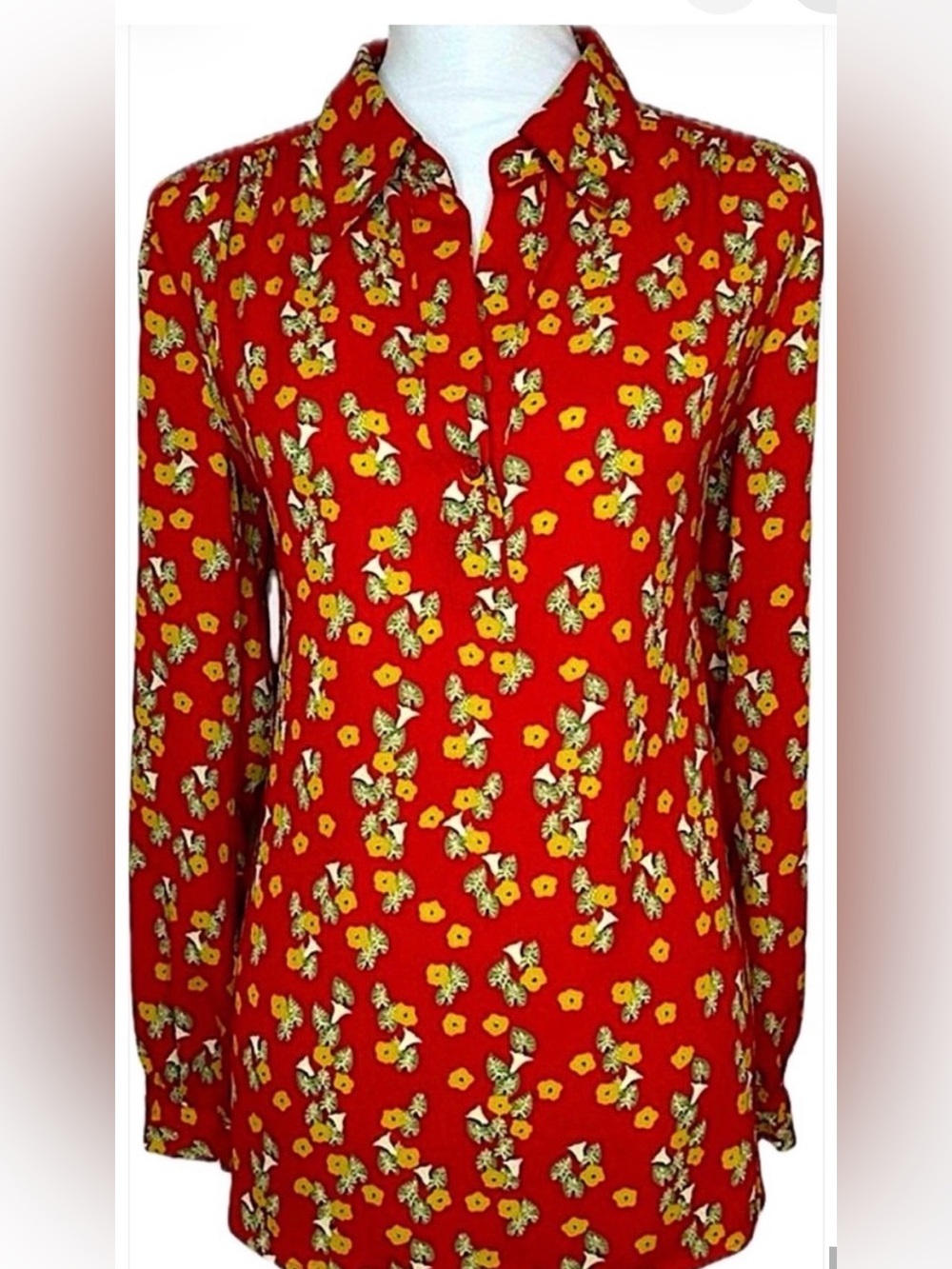 Cabi Belfry Popover Floral
Blouse size Small
